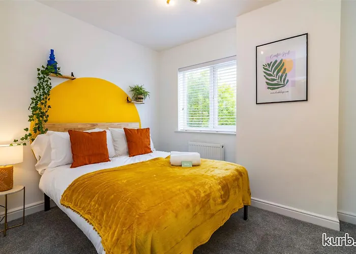 Fern Cottage - 5 Bedroom House Free Parking