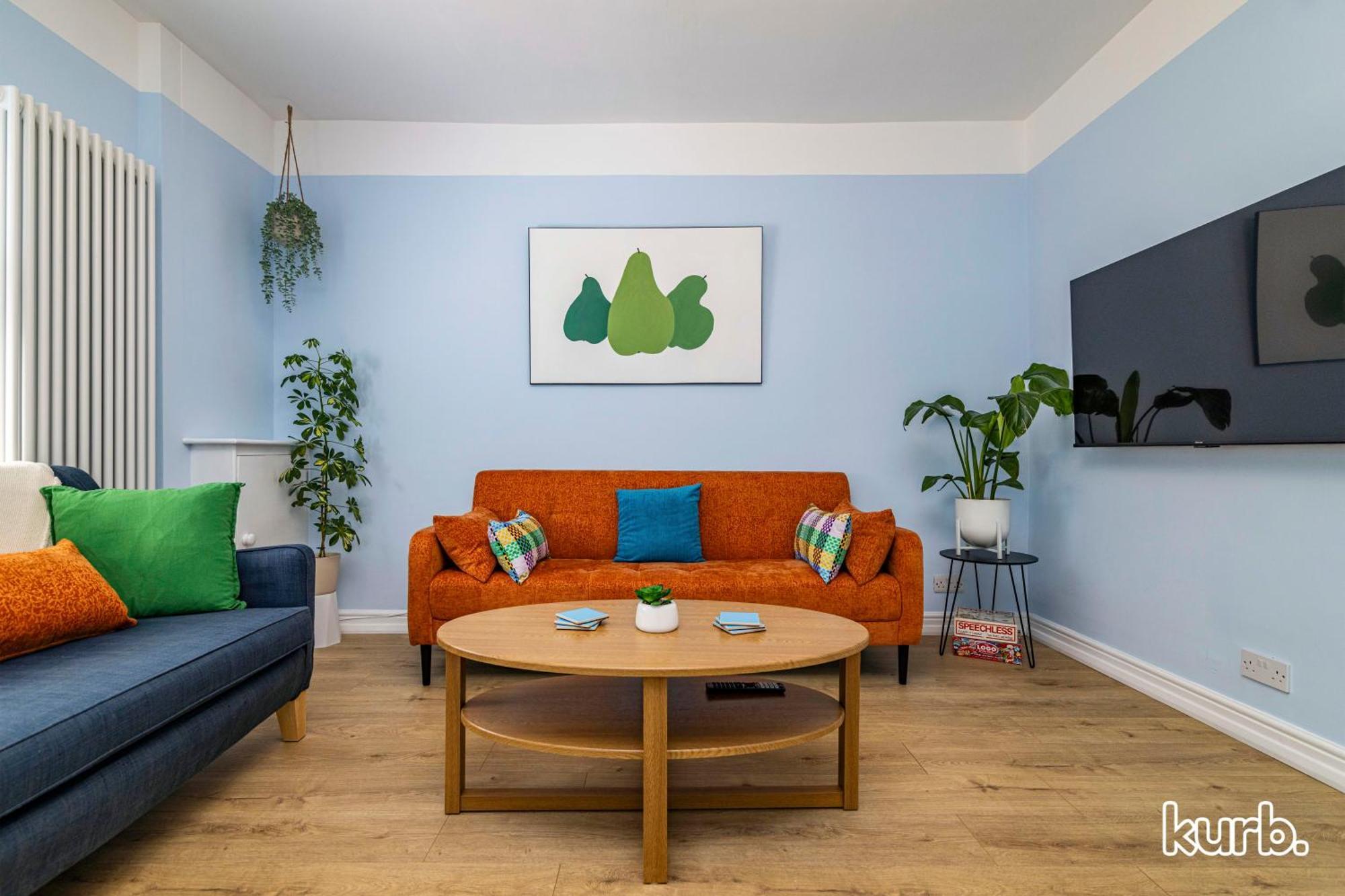 Fern - 5 Bedroom House Free Parking *