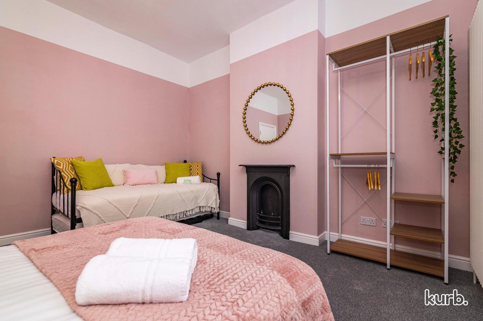 Fern - 5 Bedroom House Free Parking Nottingham