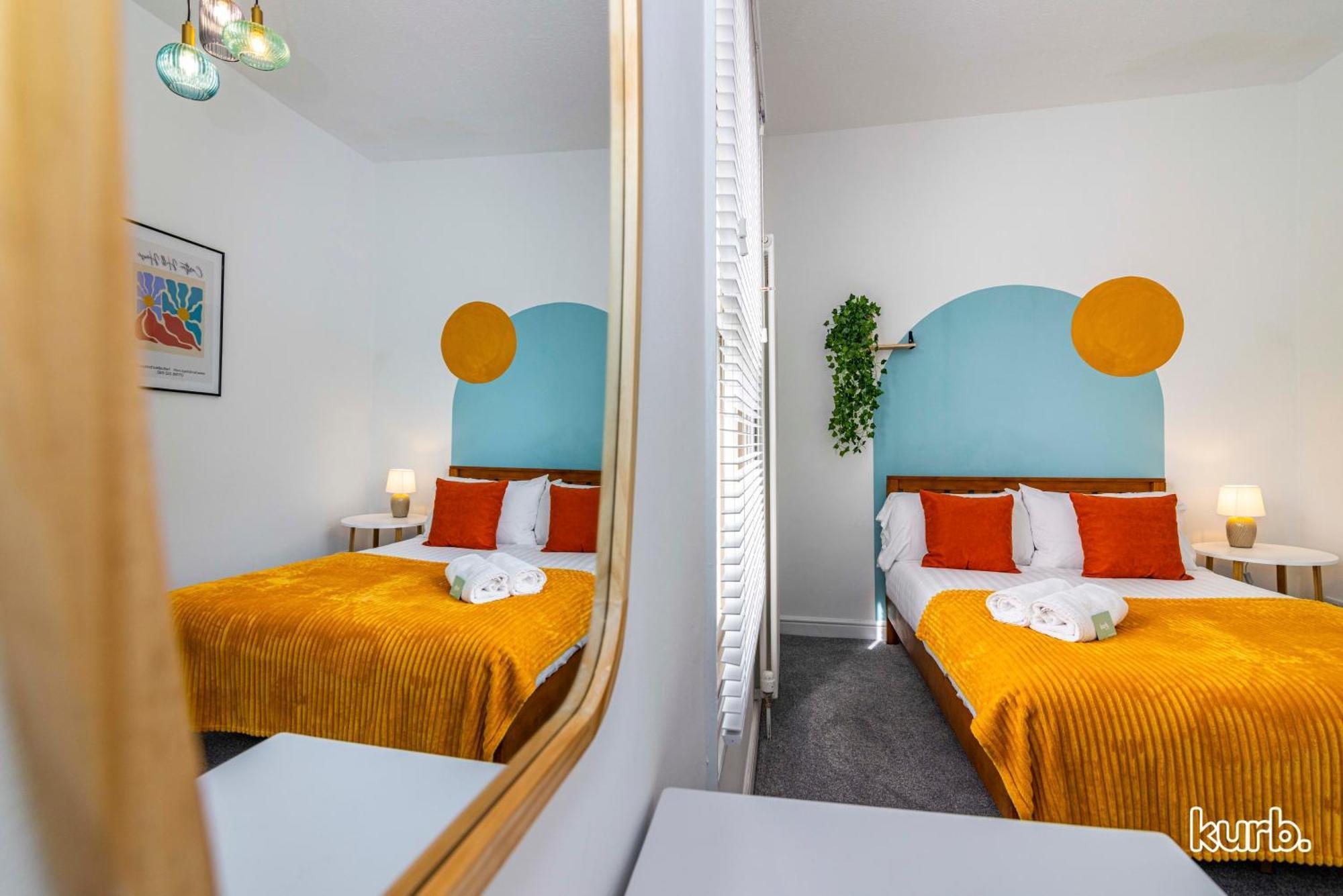 Fern - 5 Bedroom House Free Parking