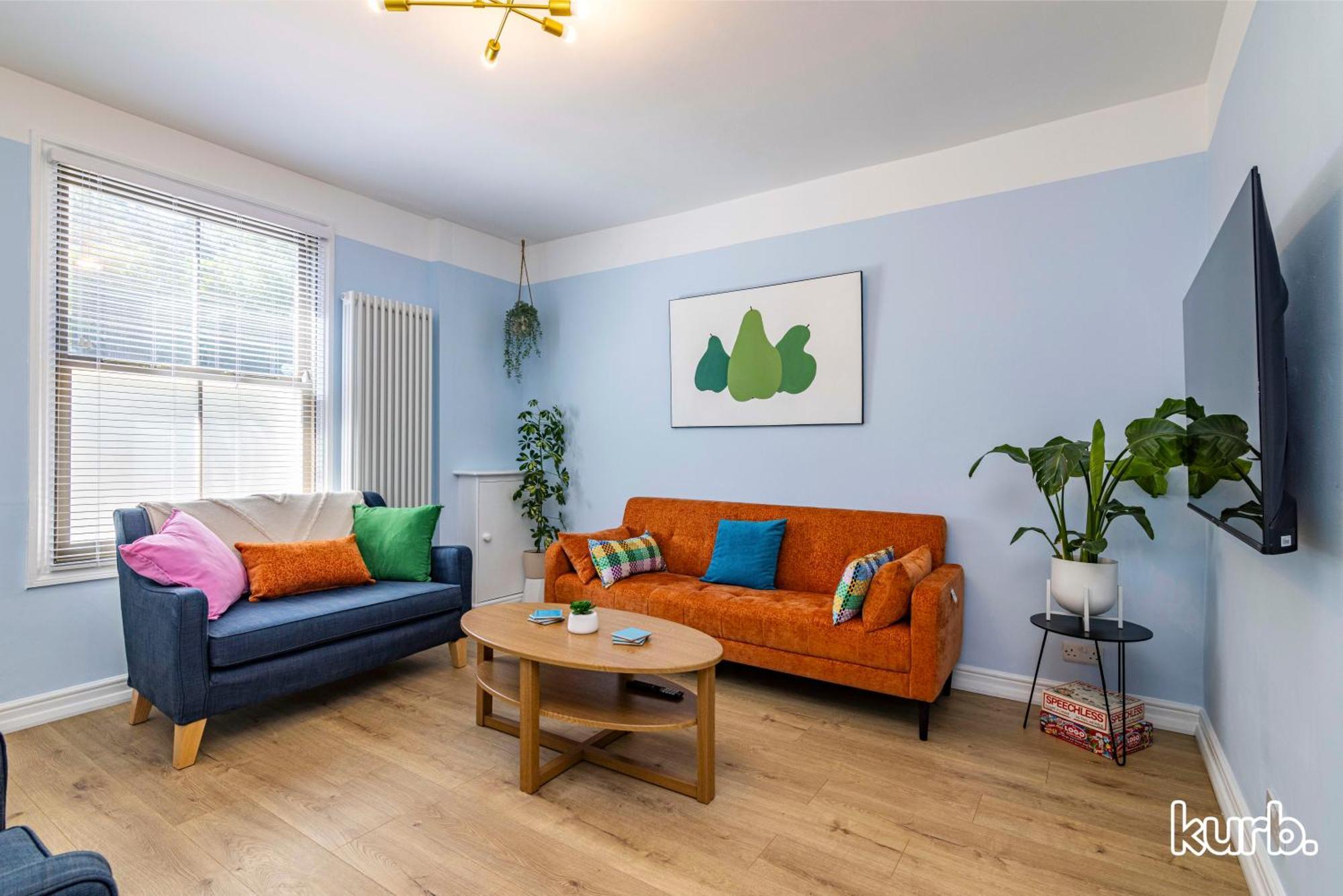 Fern - 5 Bedroom House Free Parking Holiday home Nottingham